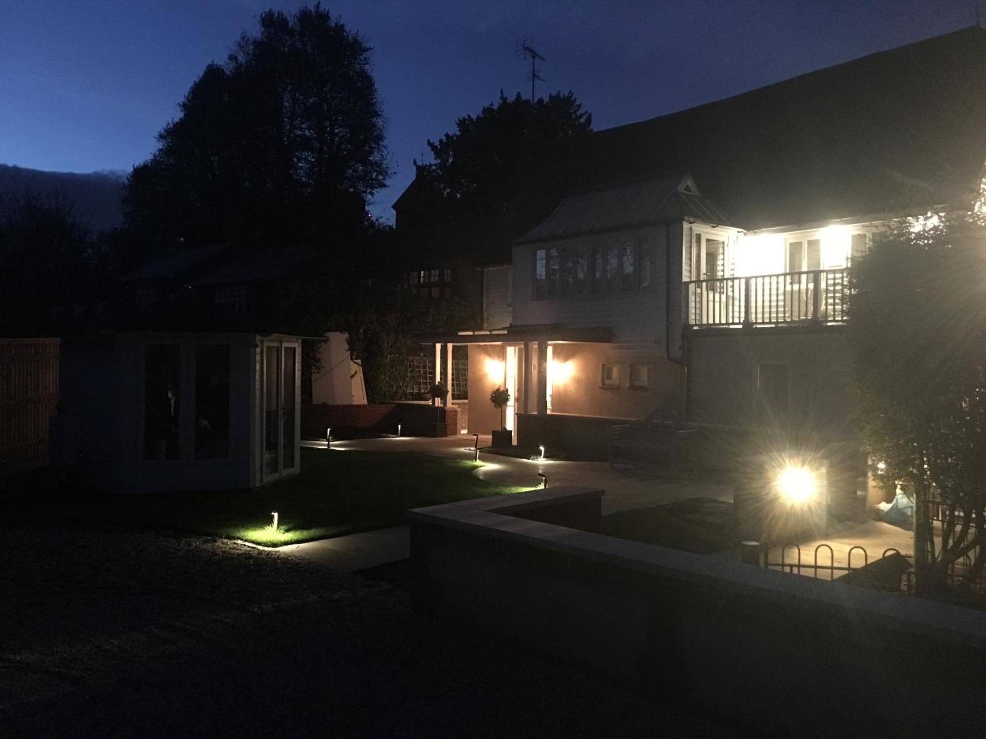 Thames Edge Rooms Воллінґфорд Екстер'єр фото